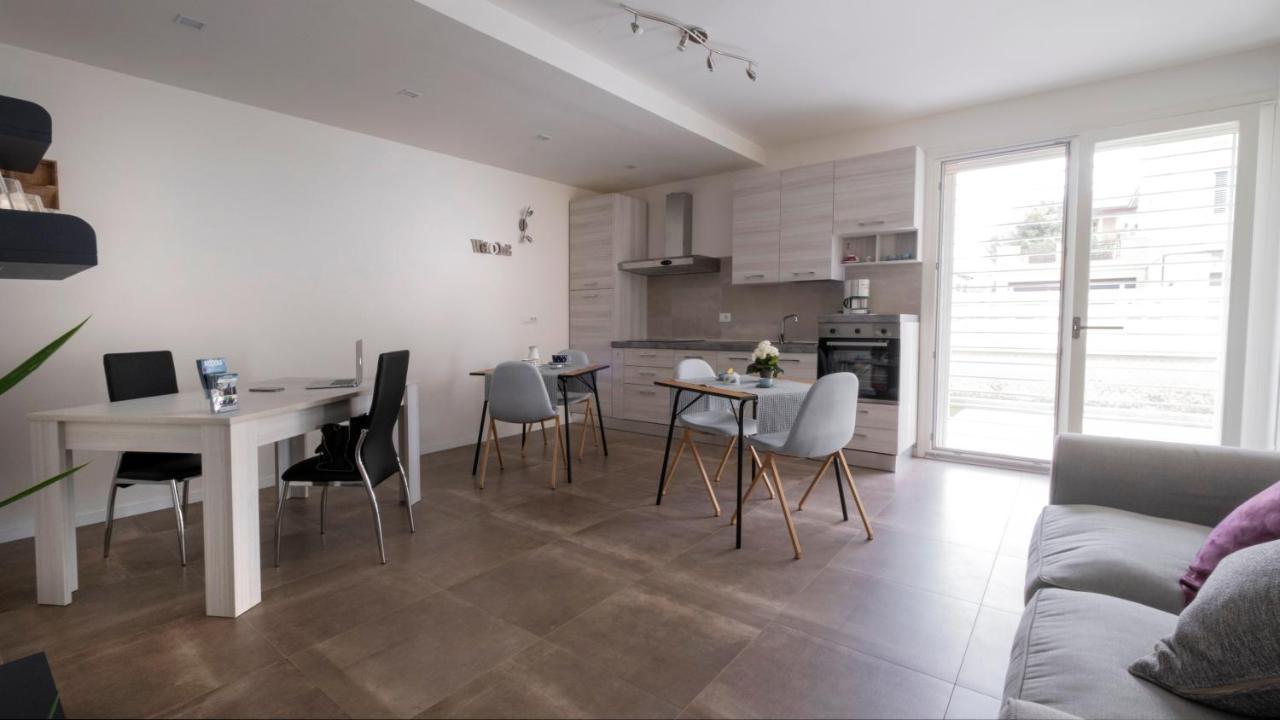 Maisonette Modena Park Esterno foto